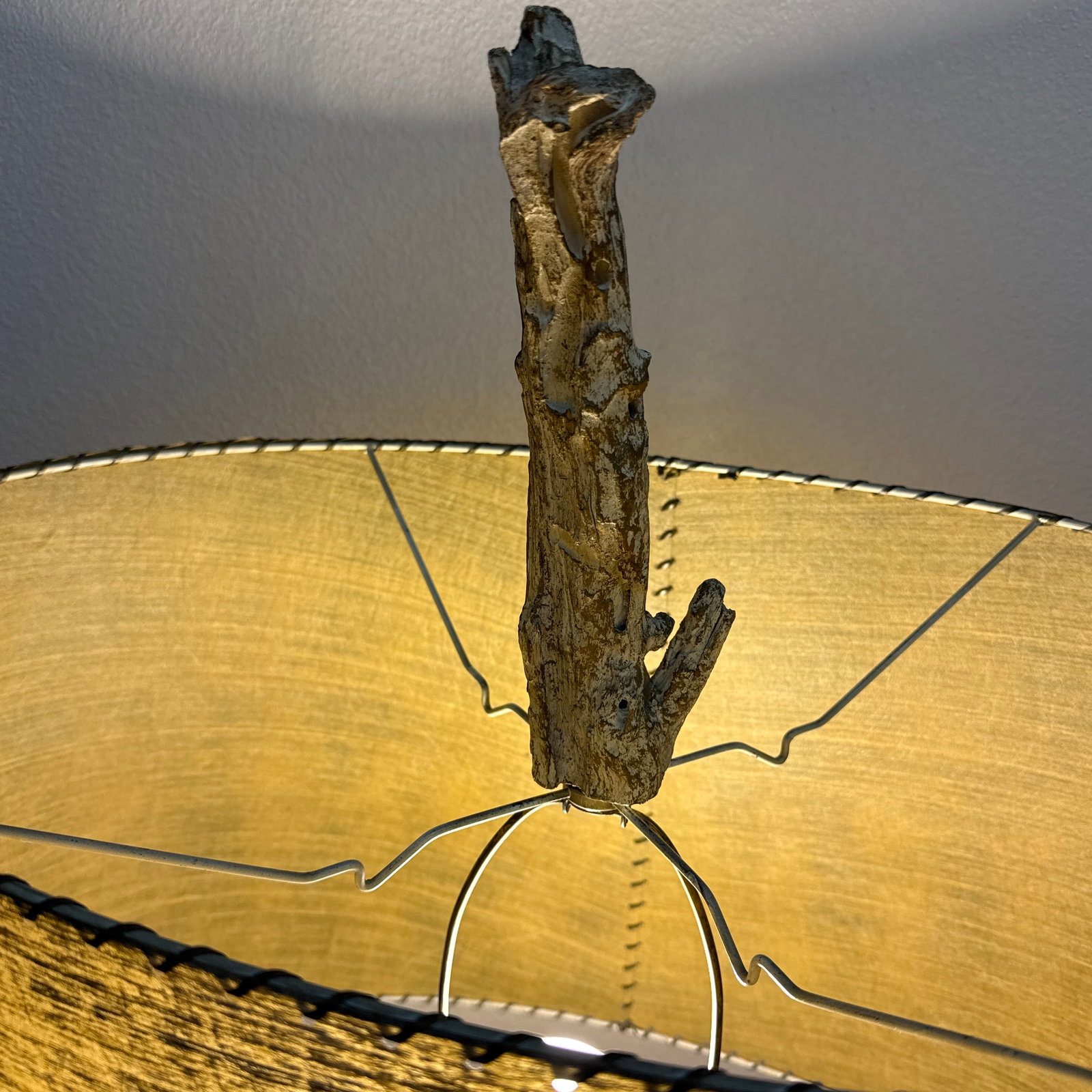 1950s Mid Century Large Sculptural Lamp Gold Gilt and White Wash Juniper Burl - 4