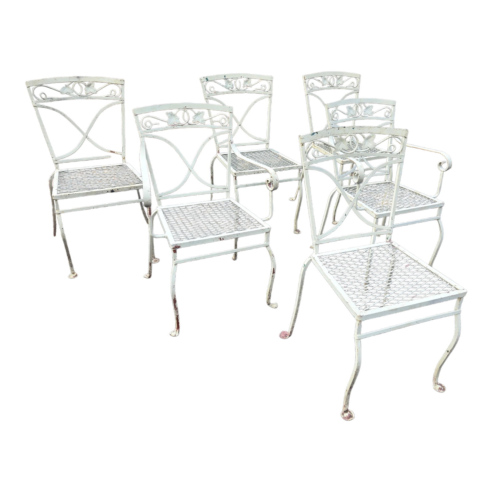 Vintage Salterini Mt. Vernon Wrought Iron Dining Chairs, 6 Pieces, Attributed: Vintage wrought iron patio furniture is a great way to enhance your outdoor space. Whether you're crafting a cozy, vintage-inspired retreat or mixing materials for a unique vibe, wrought iron pieces a