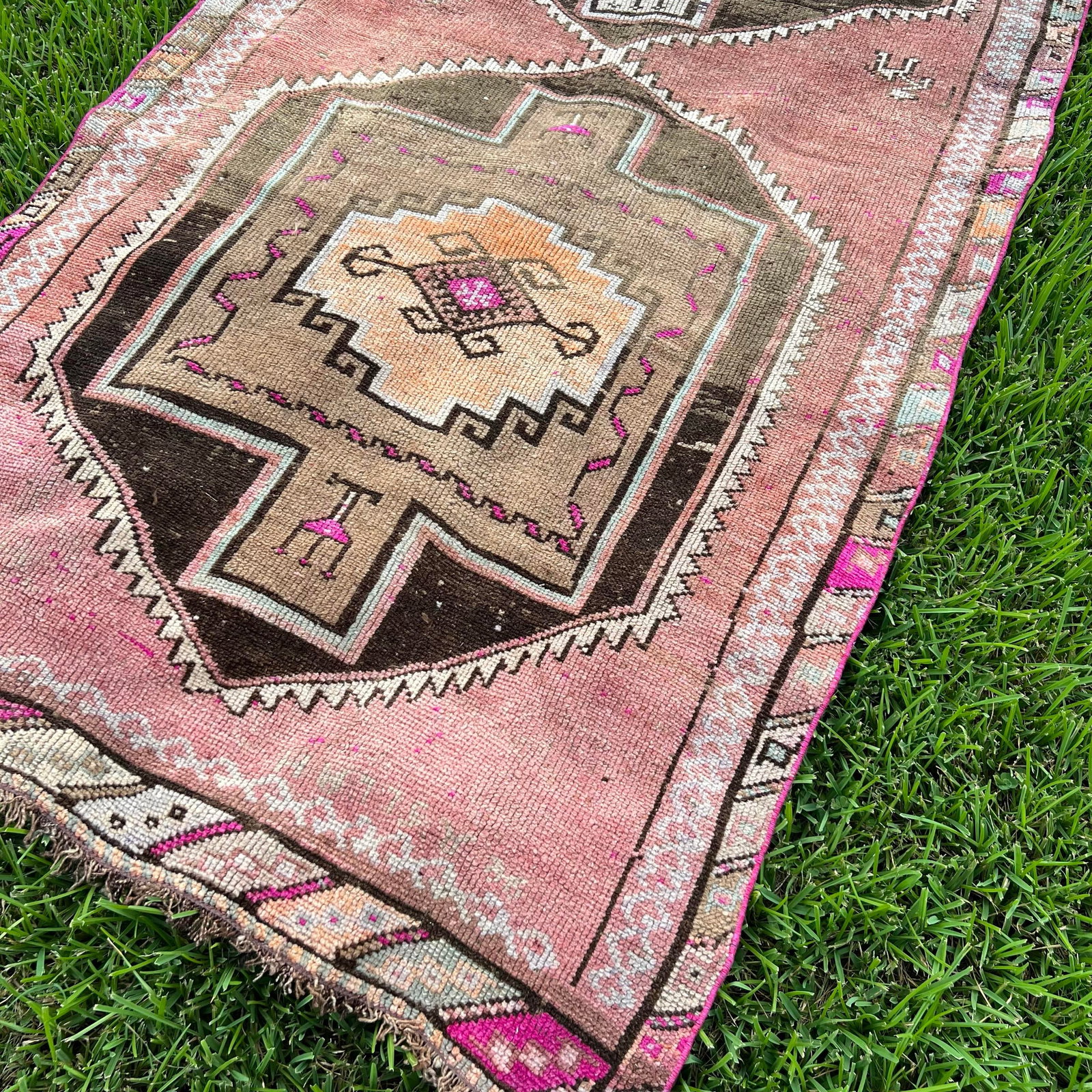 1940s Vintage Caucasian Pink Runner Rug As - 2