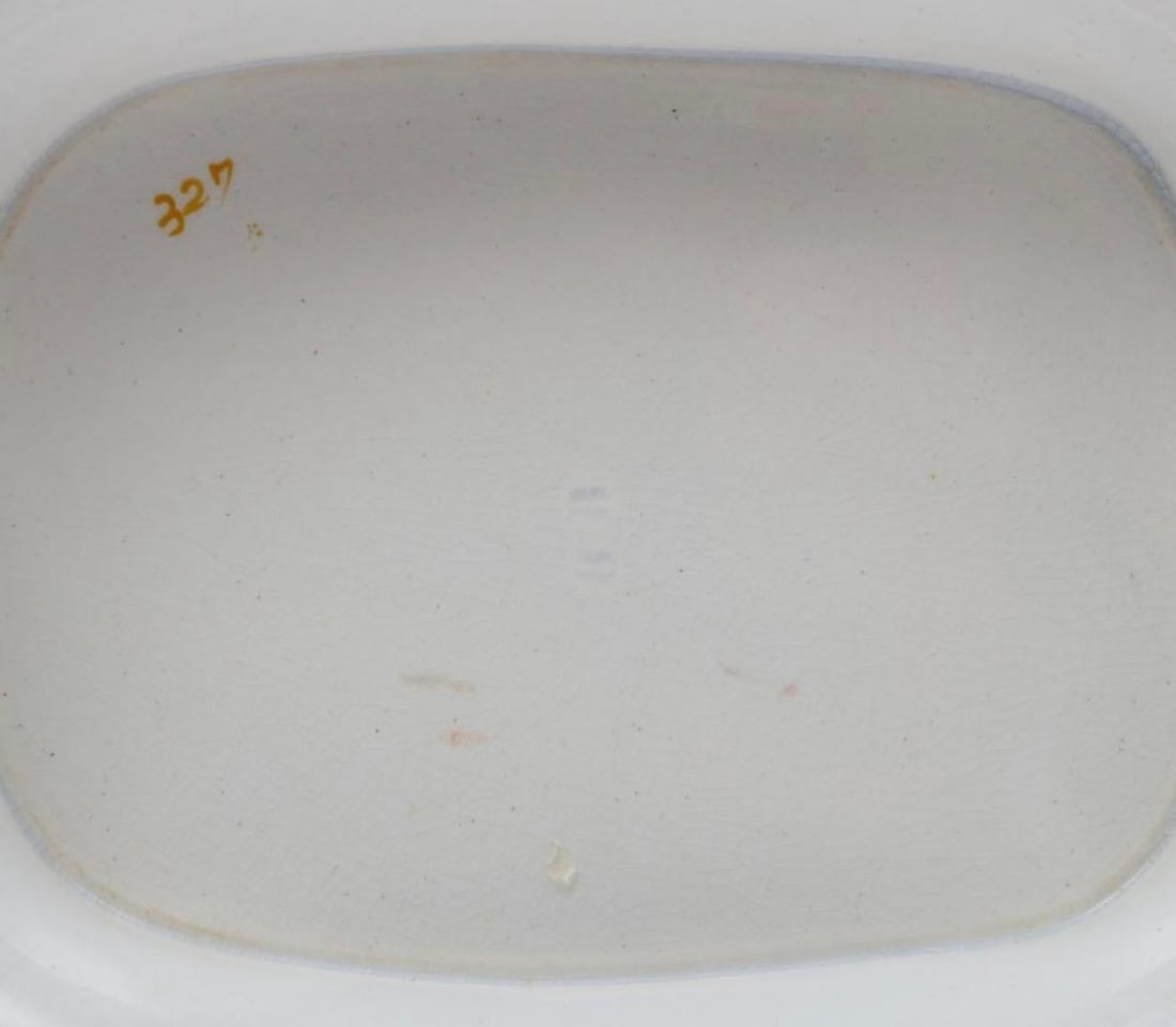 19th Century English Green Porcelain Dessert or Dinner Service Plates and Footed Compotes - 2