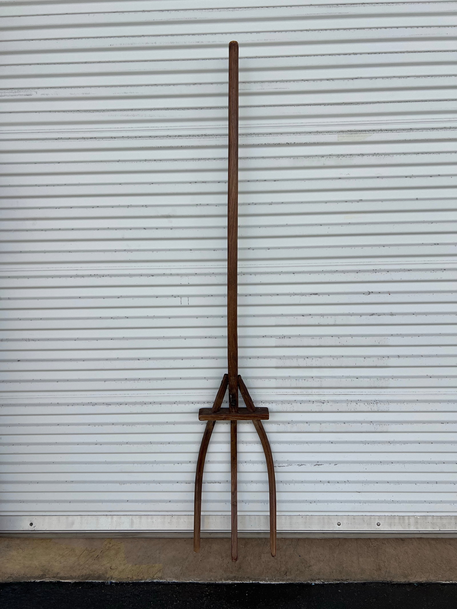 Large 19th Century Farmhouse Wooden Pitchfork - 2
