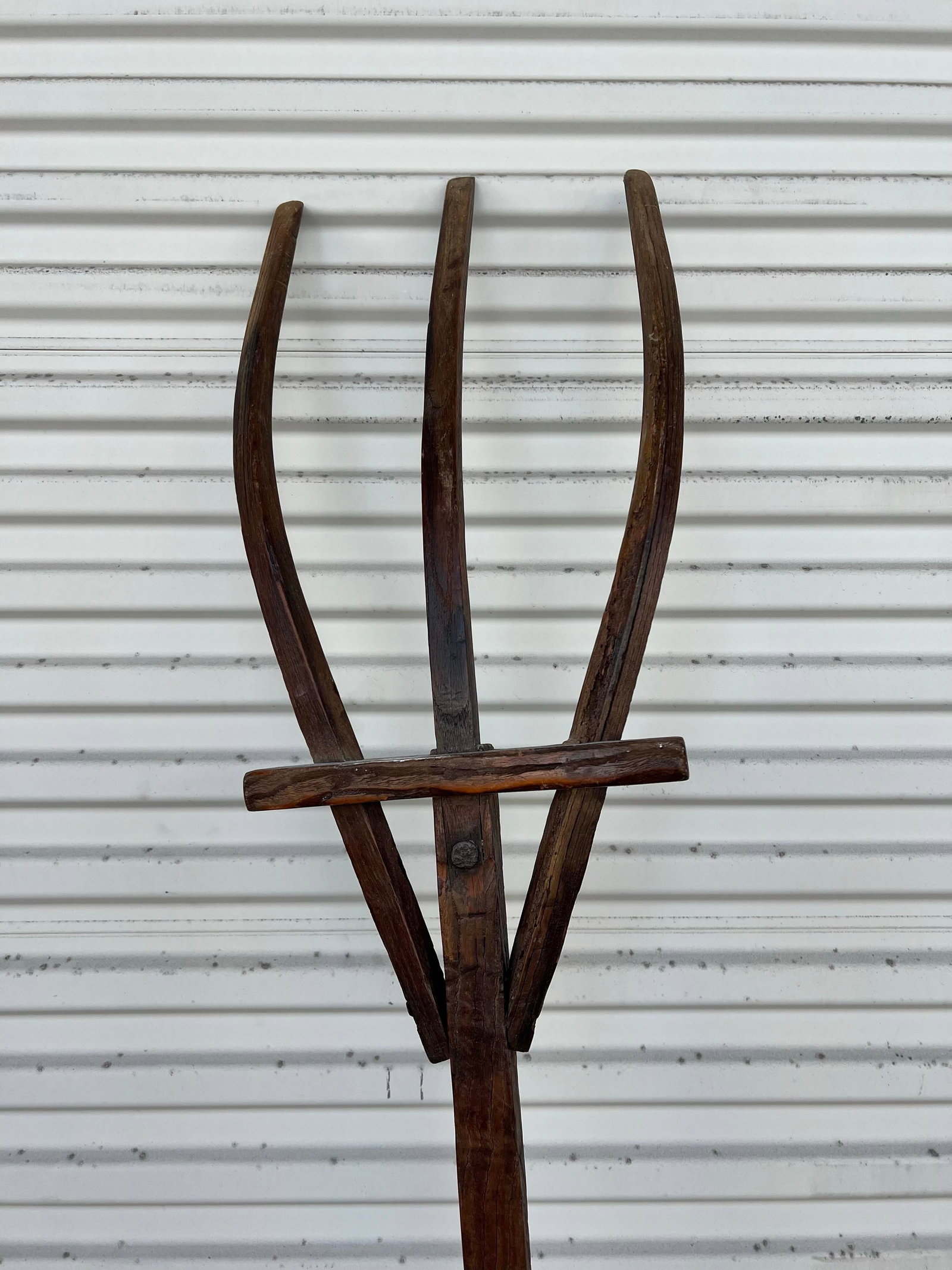 Large 19th Century Farmhouse Wooden Pitchfork - 4