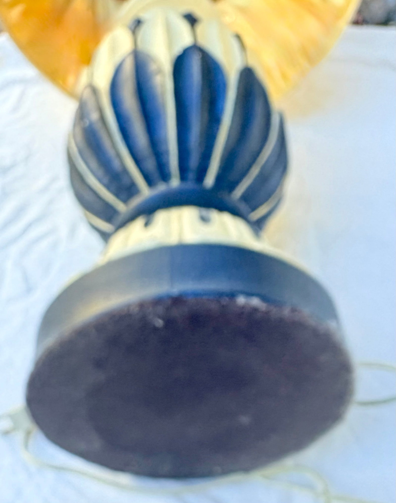 Mid- Century Modern Blue and White Lotus Leaf Plaster Lamp and Shade - 4