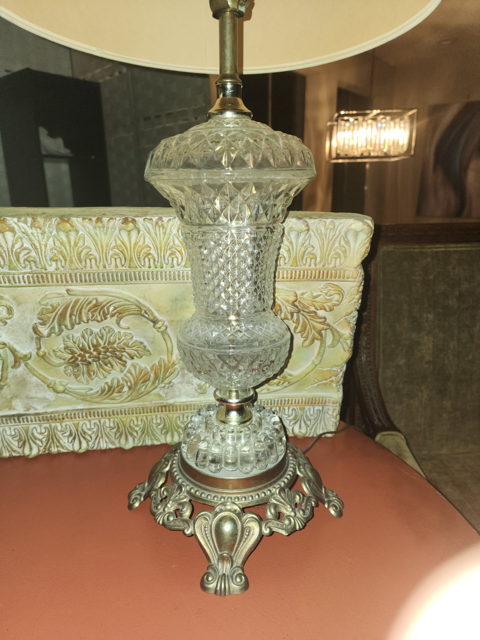 Pair of Vintage 1967 Hollywood Regency Pressed Glass & Ornate Brass Table Lamps - 3