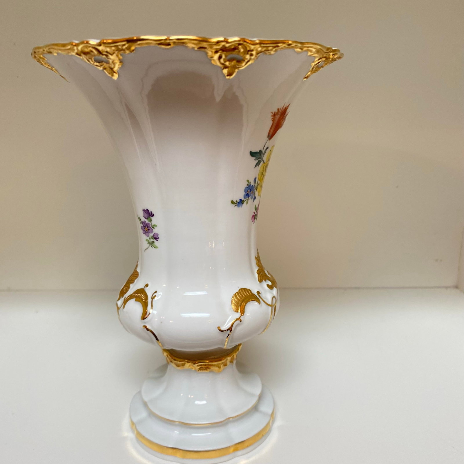 Meissen Trumpet Shaped Vase - 4
