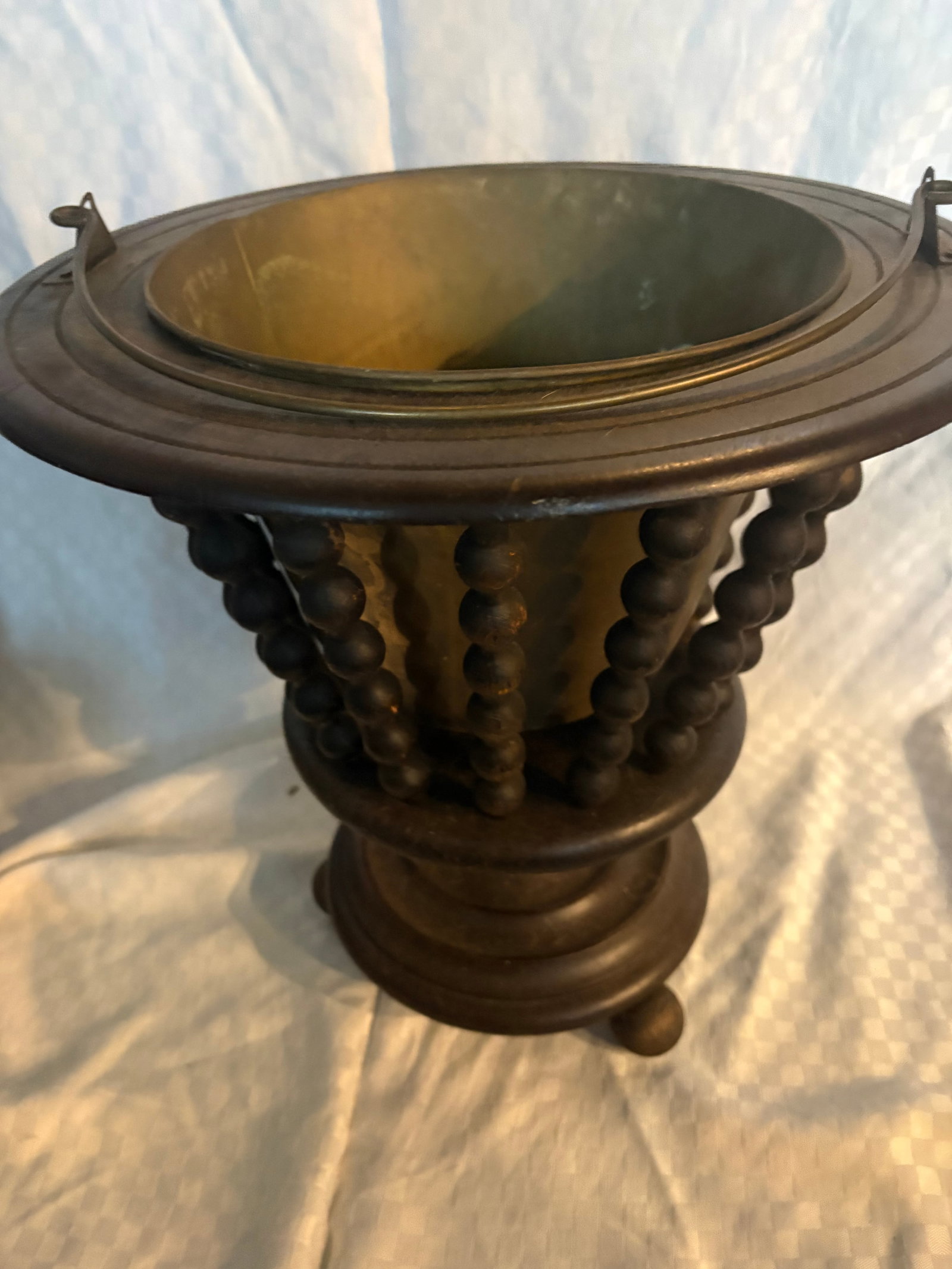 Mid 19th C Dutch Walnut Wine Bucket or Jardiniere - 2