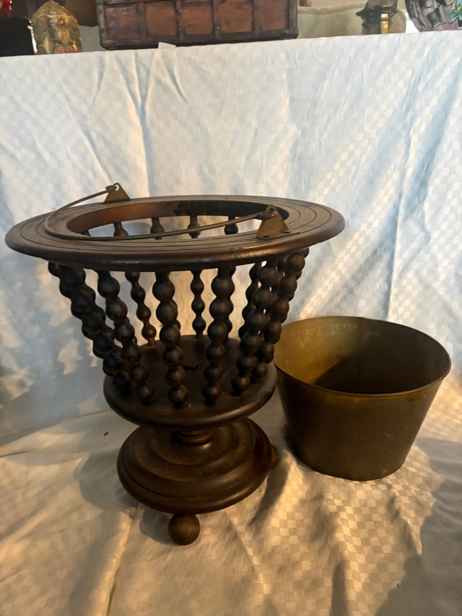 Mid 19th C Dutch Walnut Wine Bucket or Jardiniere - 4