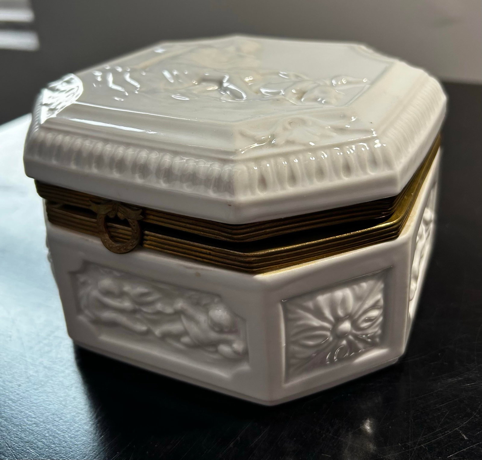 Antique French Blanc De Chine Ironstone With Bronze Dresser Box With Cherubs - 4