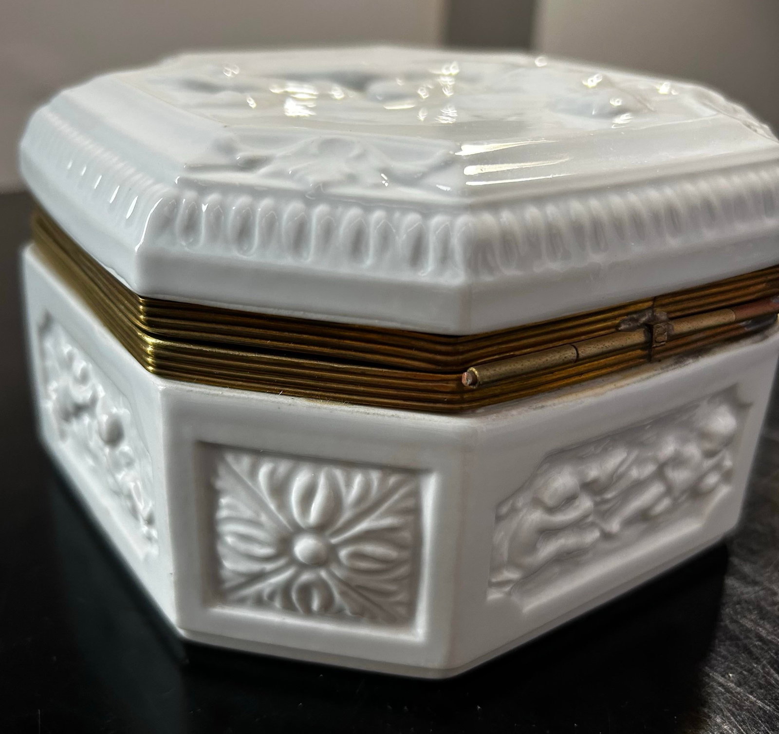 Antique French Blanc De Chine Ironstone With Bronze Dresser Box With Cherubs - 5