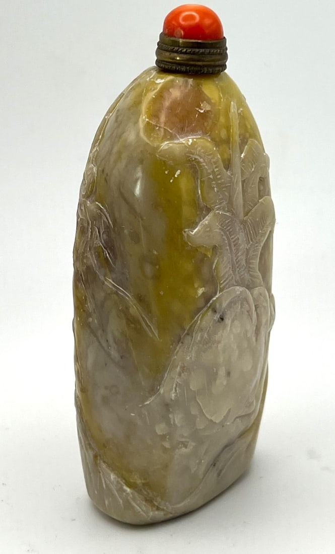 Vintage Carved Soapstone Snuff Bottle - 6