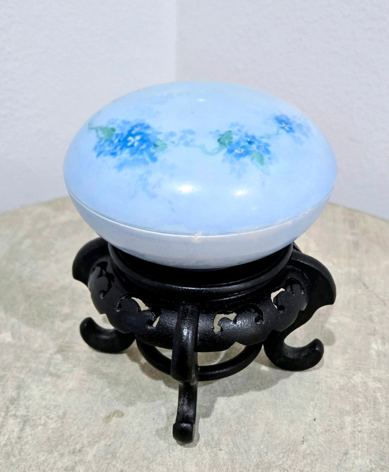 Antique William Guerin Limoges Pale Blue Forget-Me-Not Trinket Box W/Stand - 2