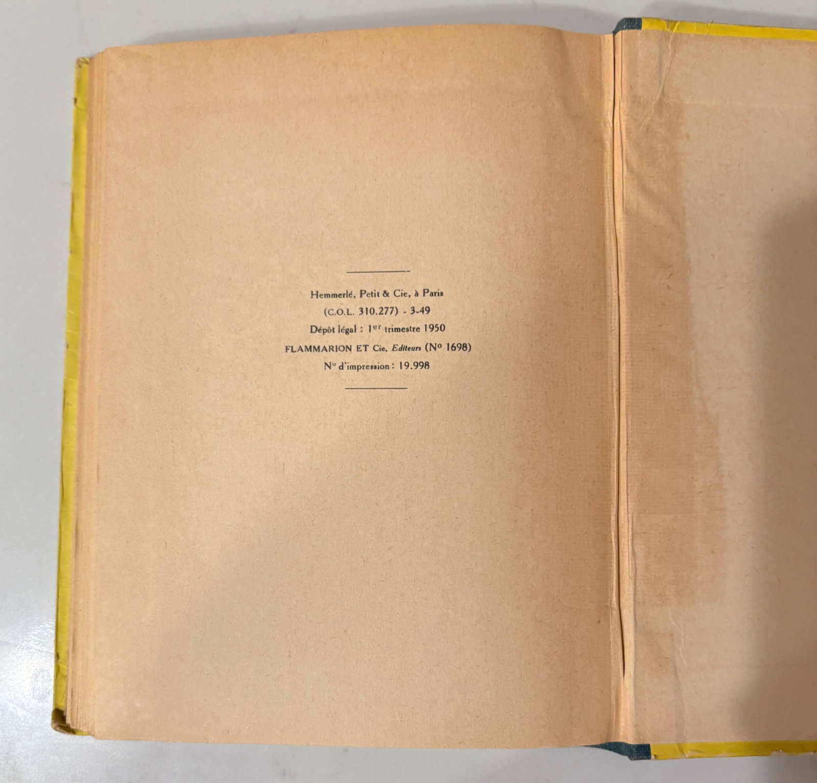 1950's French Language Edition of Johanna Spyri's Classic Heidi Series- Set of 3 - 17