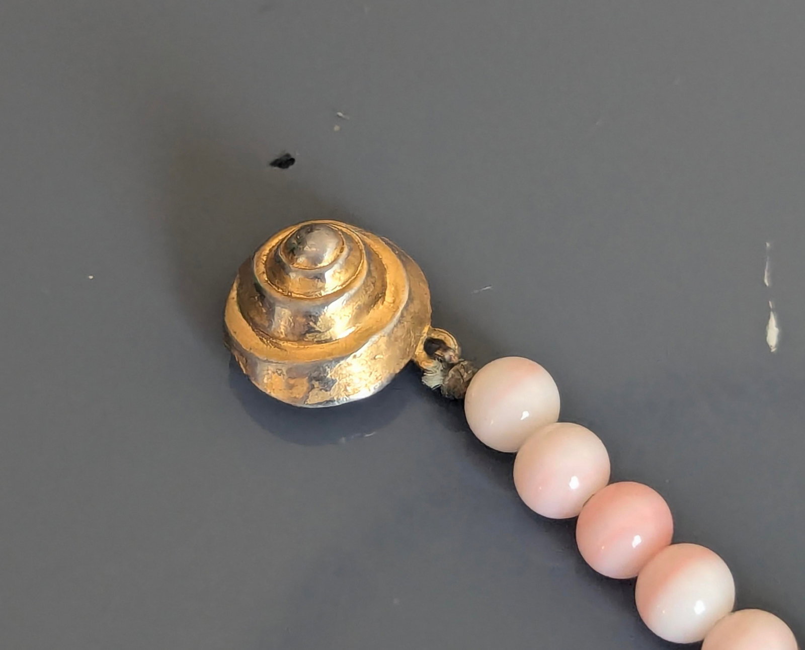 30" Antique Angel Skin Necklace Coral With Golden Clasp - 2