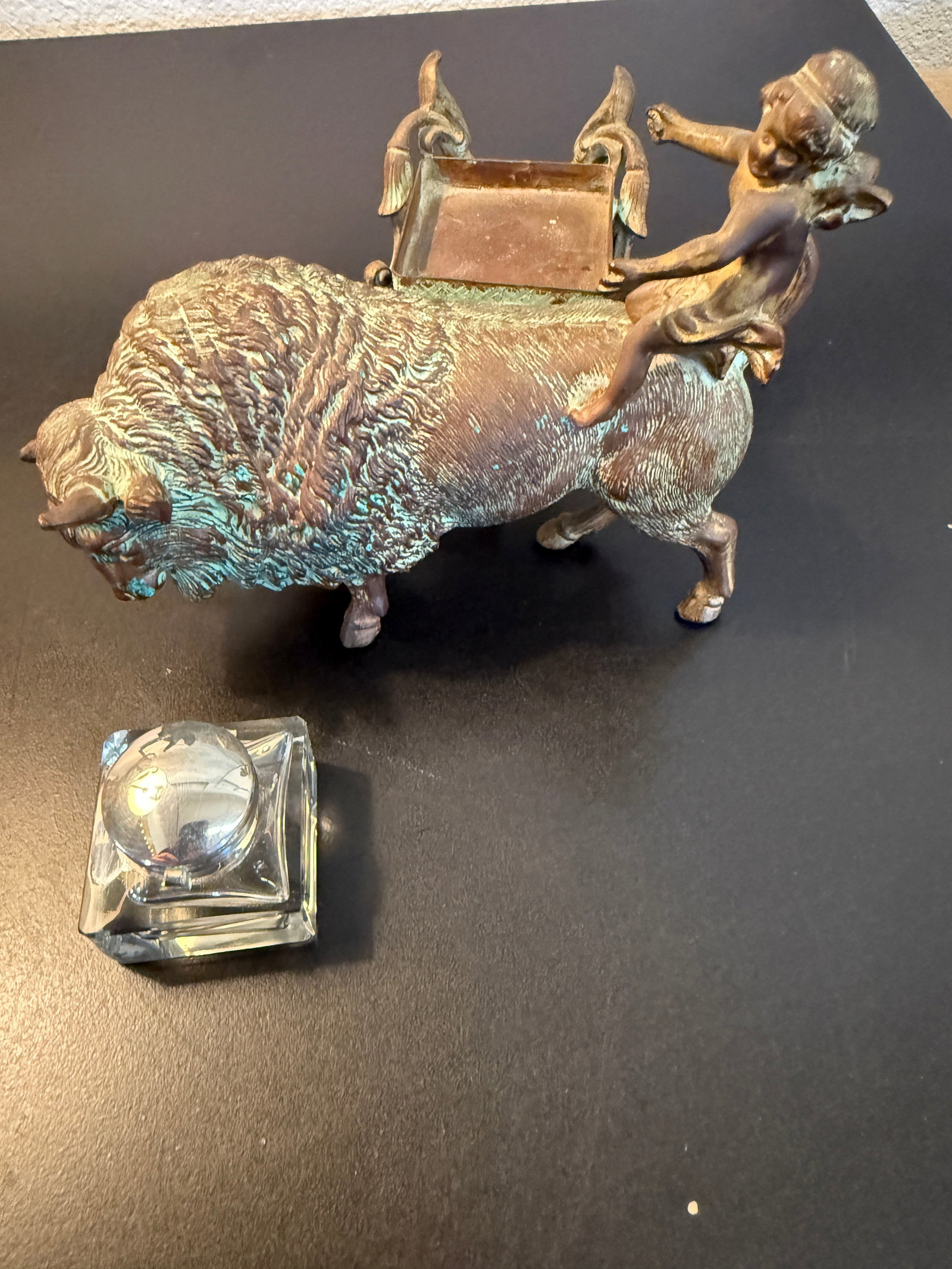 Late 19th Century American Bison Bronze Ink Well - 4