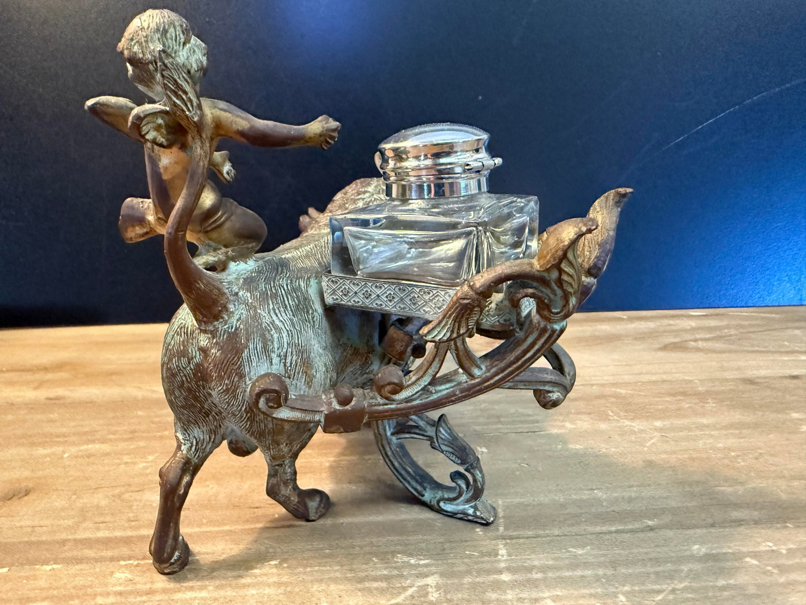 Late 19th Century American Bison Bronze Ink Well - 7