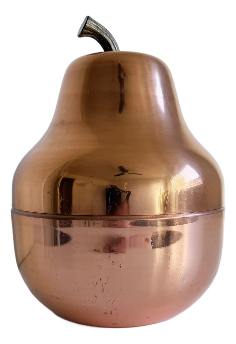 1970s Copper Pear Ice Bucket, Italy: Whimsical large-scale pear ice bucket attributed to Raymor, produced in Italy circa 1970s. Features a spun aluminum shell finished in an aged copper tone with a base metal stem in an aged brass