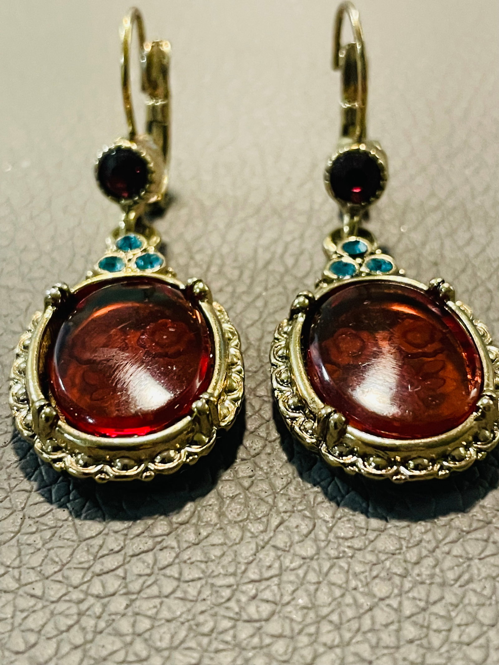 Vintage Art Nouveau Style Etched Floral Amber Dangle Earrings, A Pair - 2