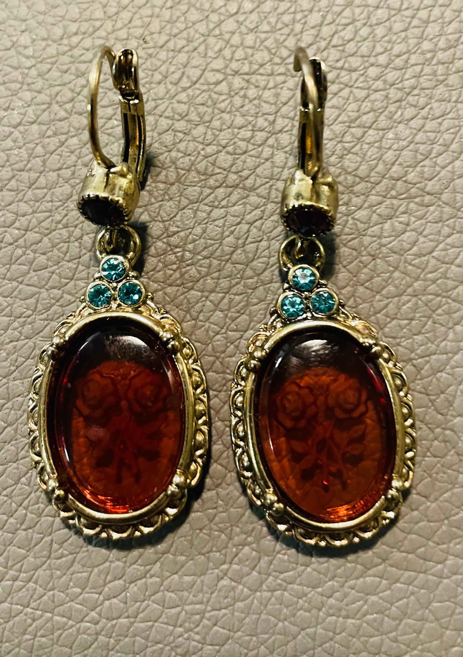 Vintage Art Nouveau Style Etched Floral Amber Dangle Earrings, A Pair - 5