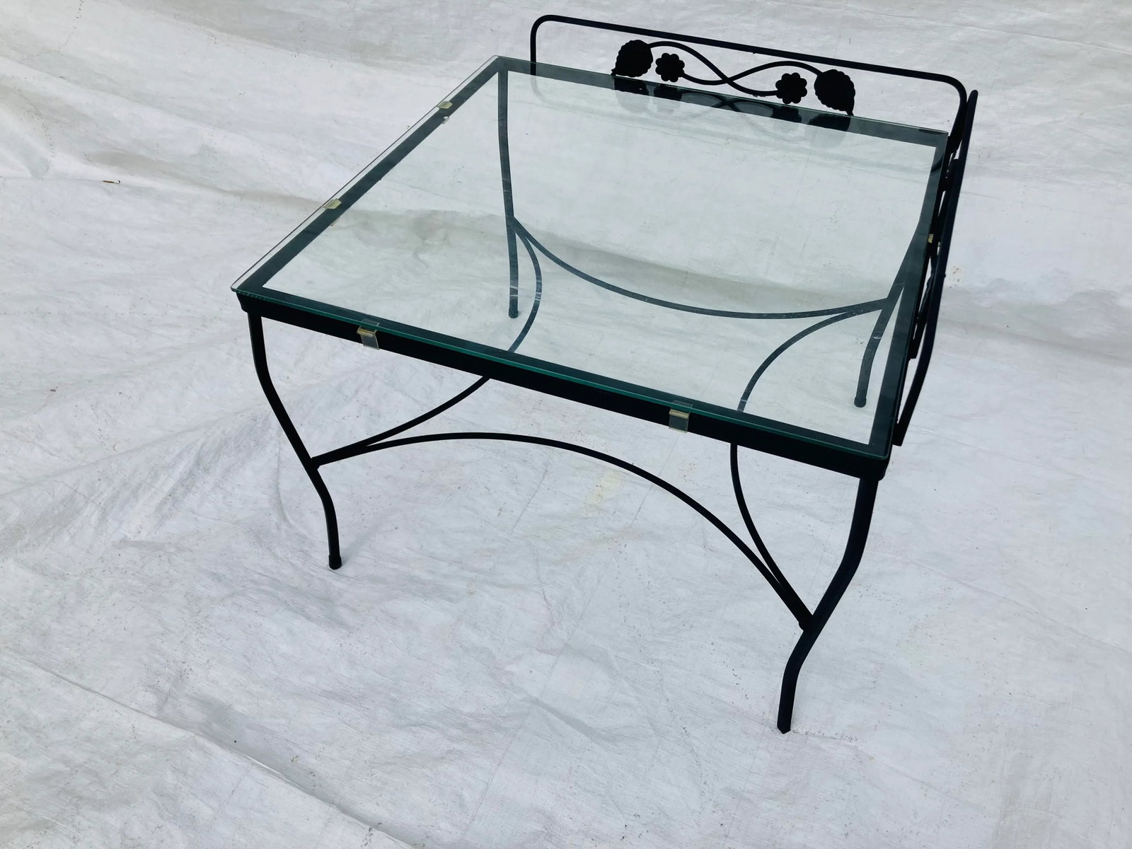 Iron Patio Corner Table With Galley Bar on Two Sides and Glass Top. - 3