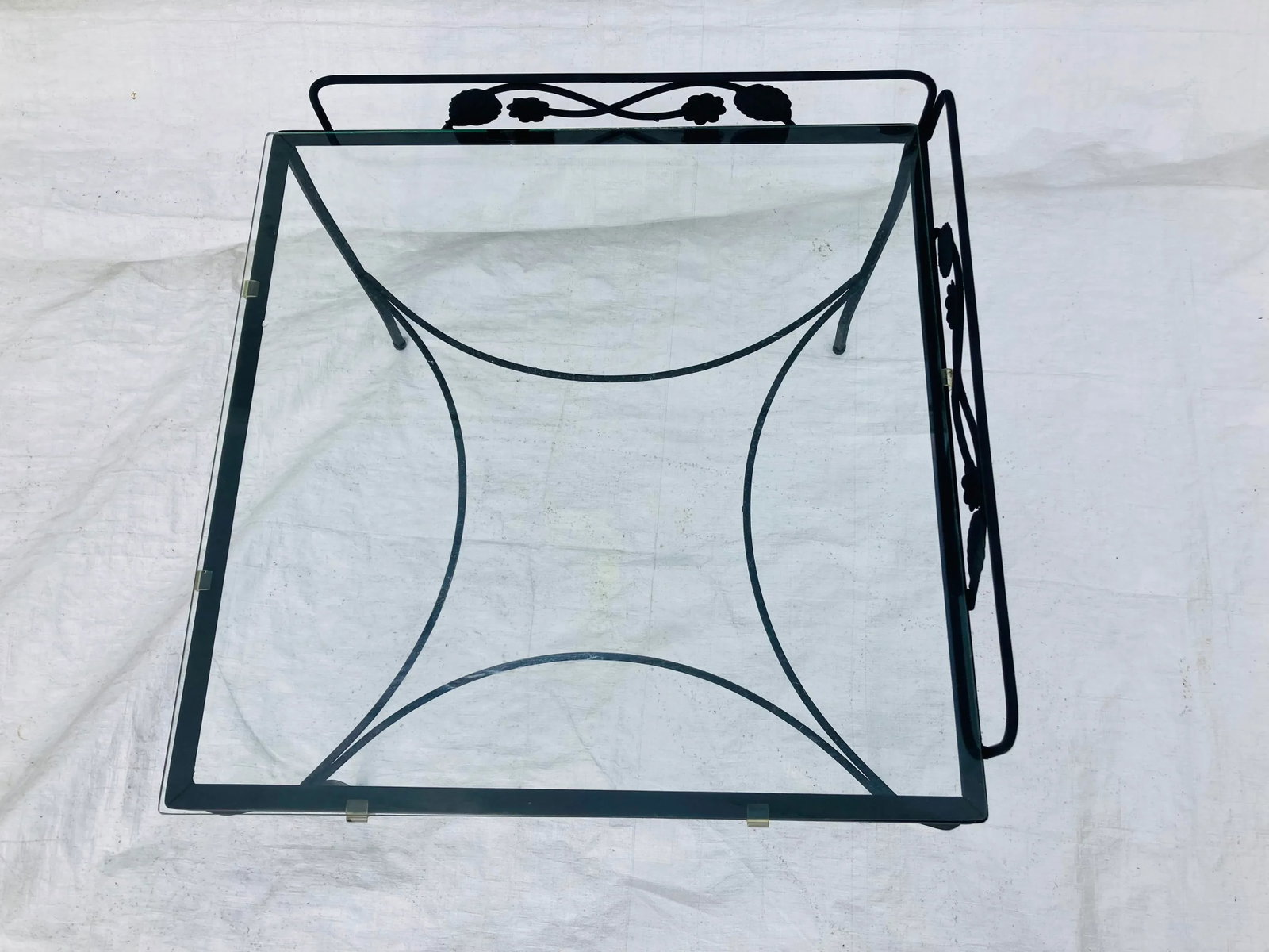 Iron Patio Corner Table With Galley Bar on Two Sides and Glass Top. - 5