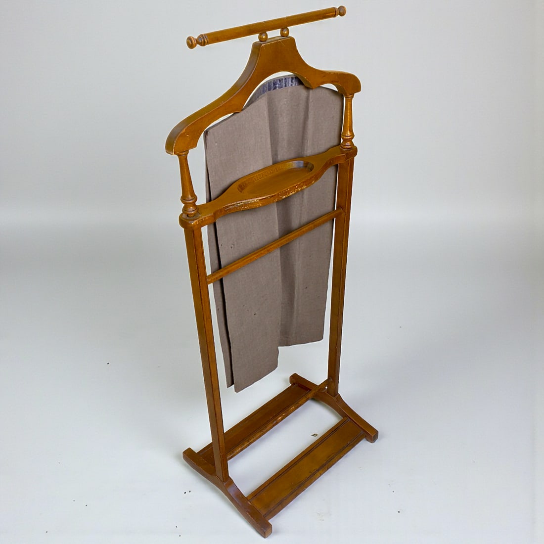 1960's Vintage Mid-Century Modern Men's Bedroom Wood Suit Valet Aka Silent Butler - 2
