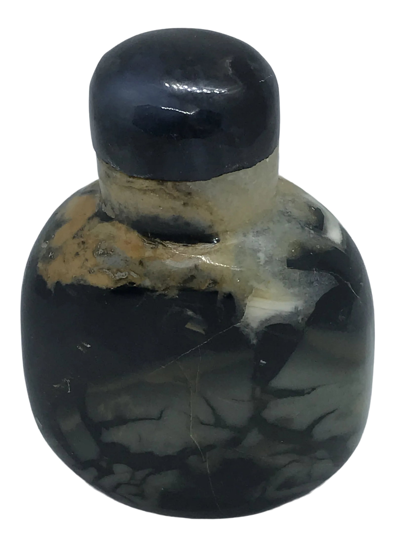 Vintage Black Stone Snuff Bottle: Writing about this shadow agate bottle two days before Halloween is quite appropriate to say the bottle presented an eerie landscape. The manner the snuff bottle carver made the best use of the