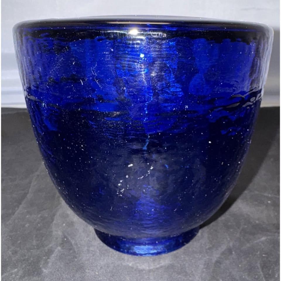 1990s Fire and Light California 8" Cobalt Blue Recycled Art Glass Wide Lipped Bowl - 4