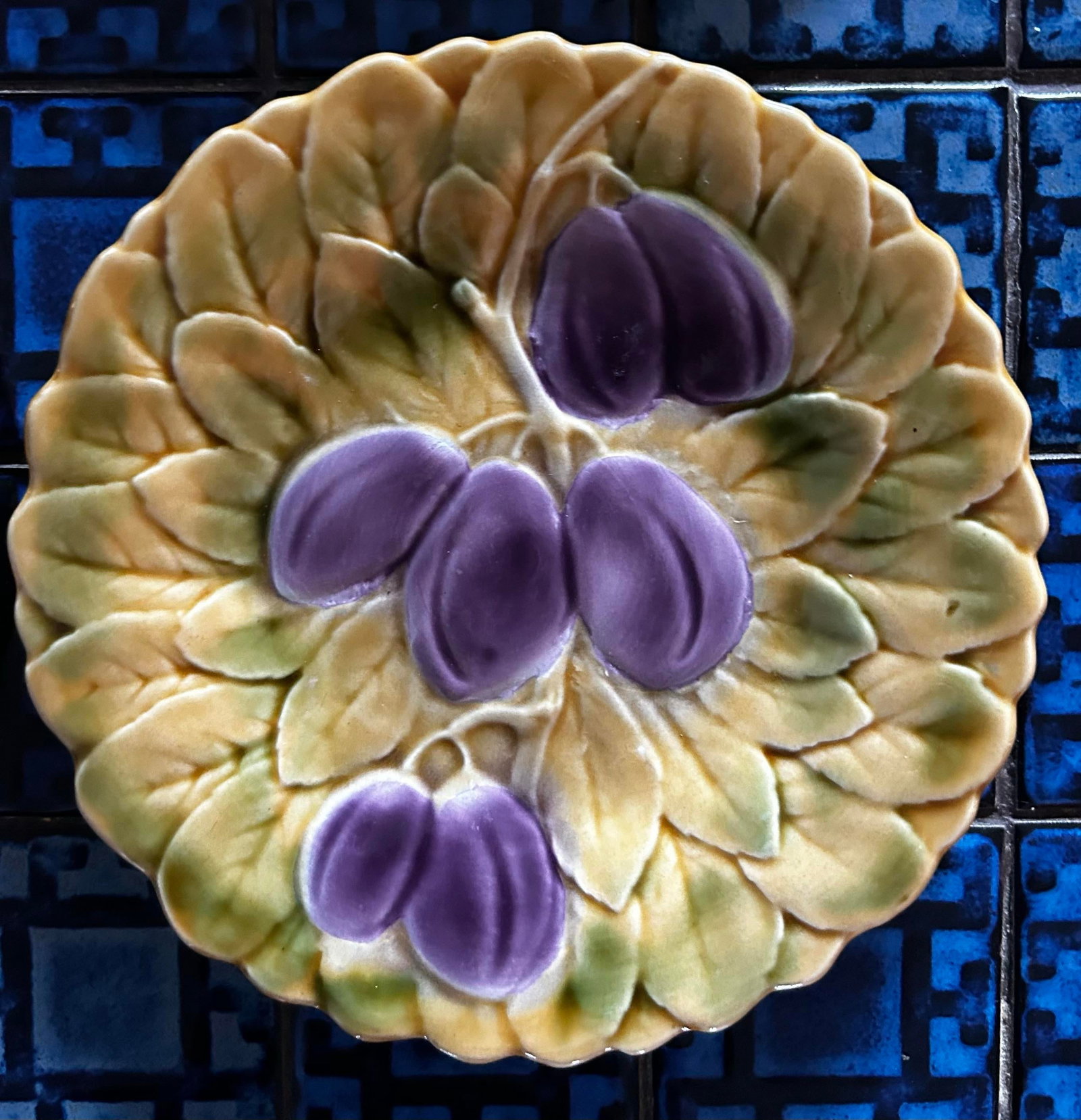 Set of Four French Majolica Figural Fruit Plates by De Sarreguemines - 4