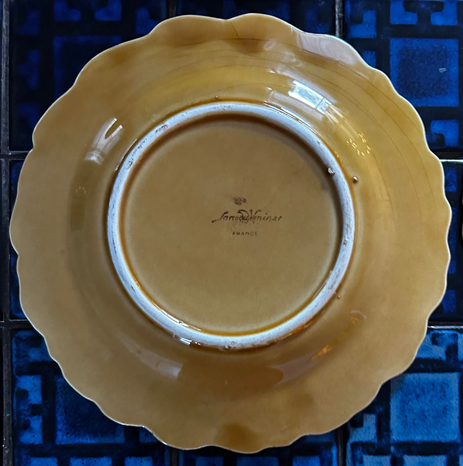 Set of Four French Majolica Figural Fruit Plates by De Sarreguemines - 8