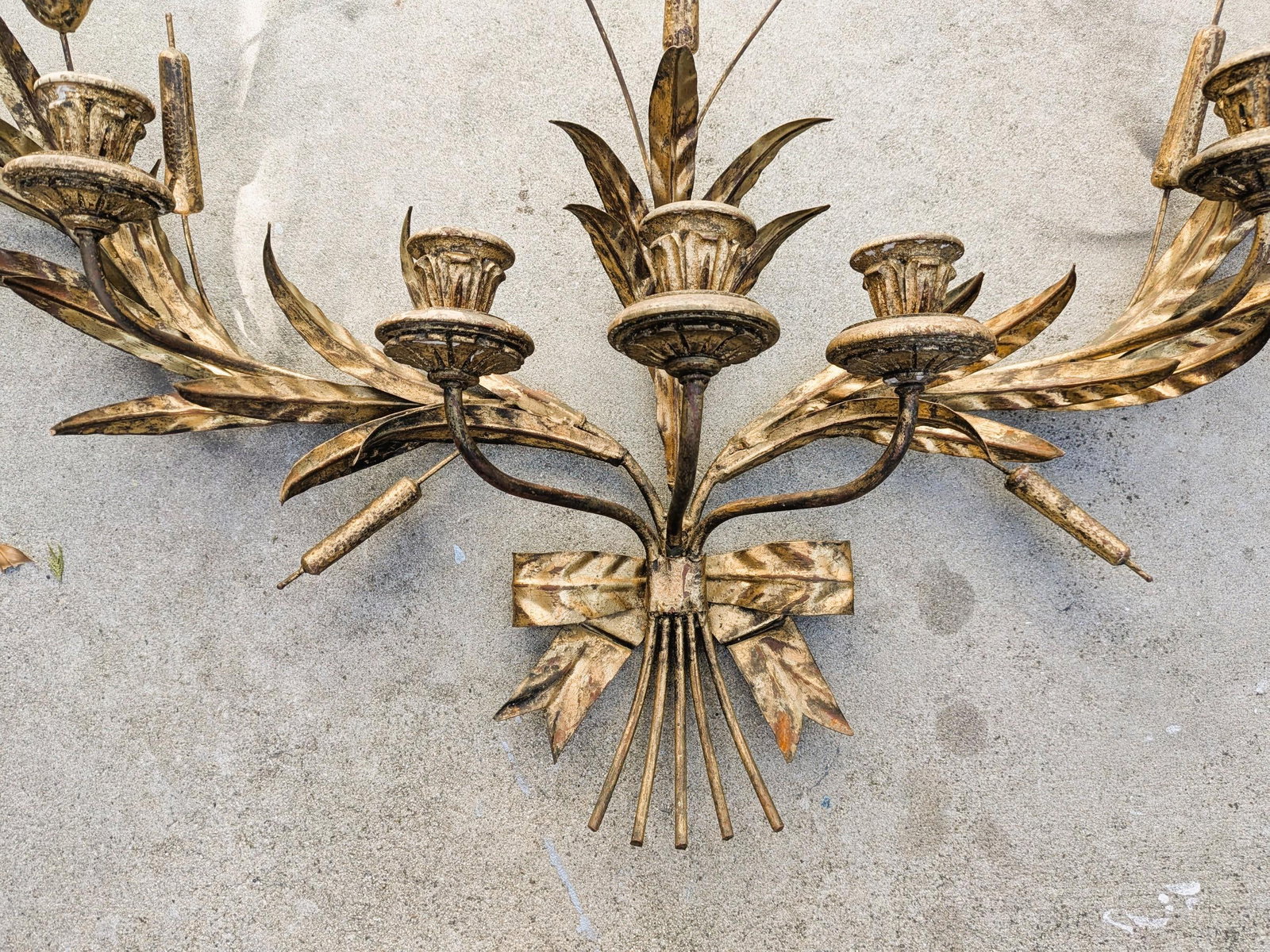 Vintage Hollywood Regency Brass Italian Toleware Candelabra Wall Sconce - 3