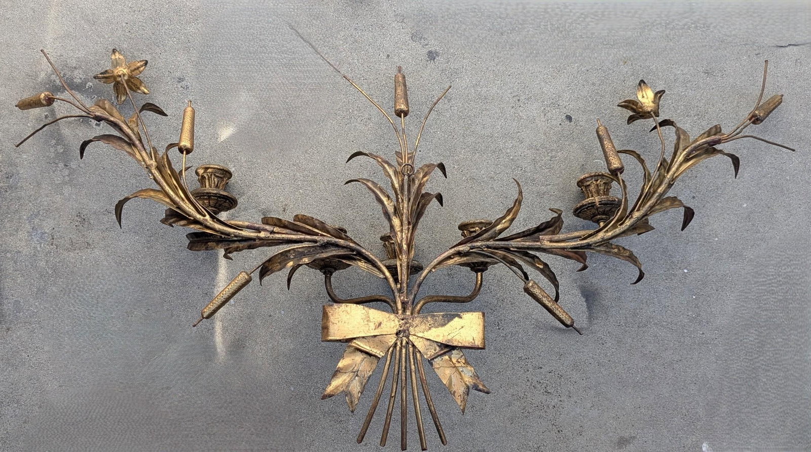 Vintage Hollywood Regency Brass Italian Toleware Candelabra Wall Sconce - 7