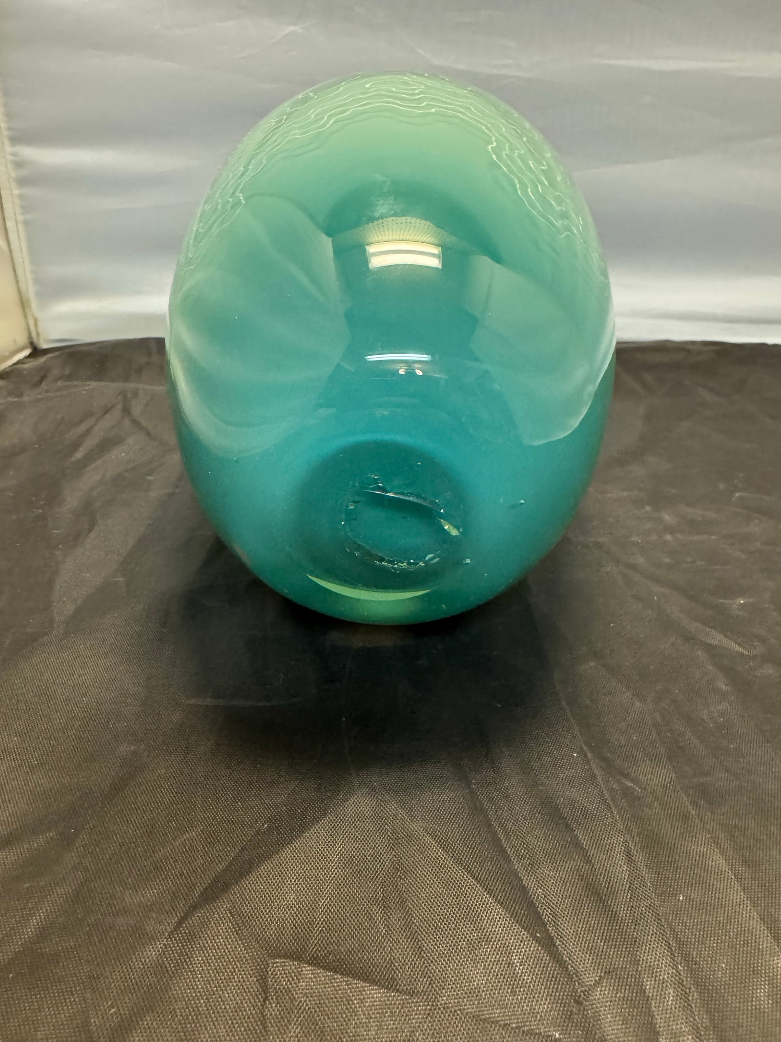 Vintage Mid Century Style Art Glass 10" Vase Emerald Seafoam Ombre Etched Swirls - 2