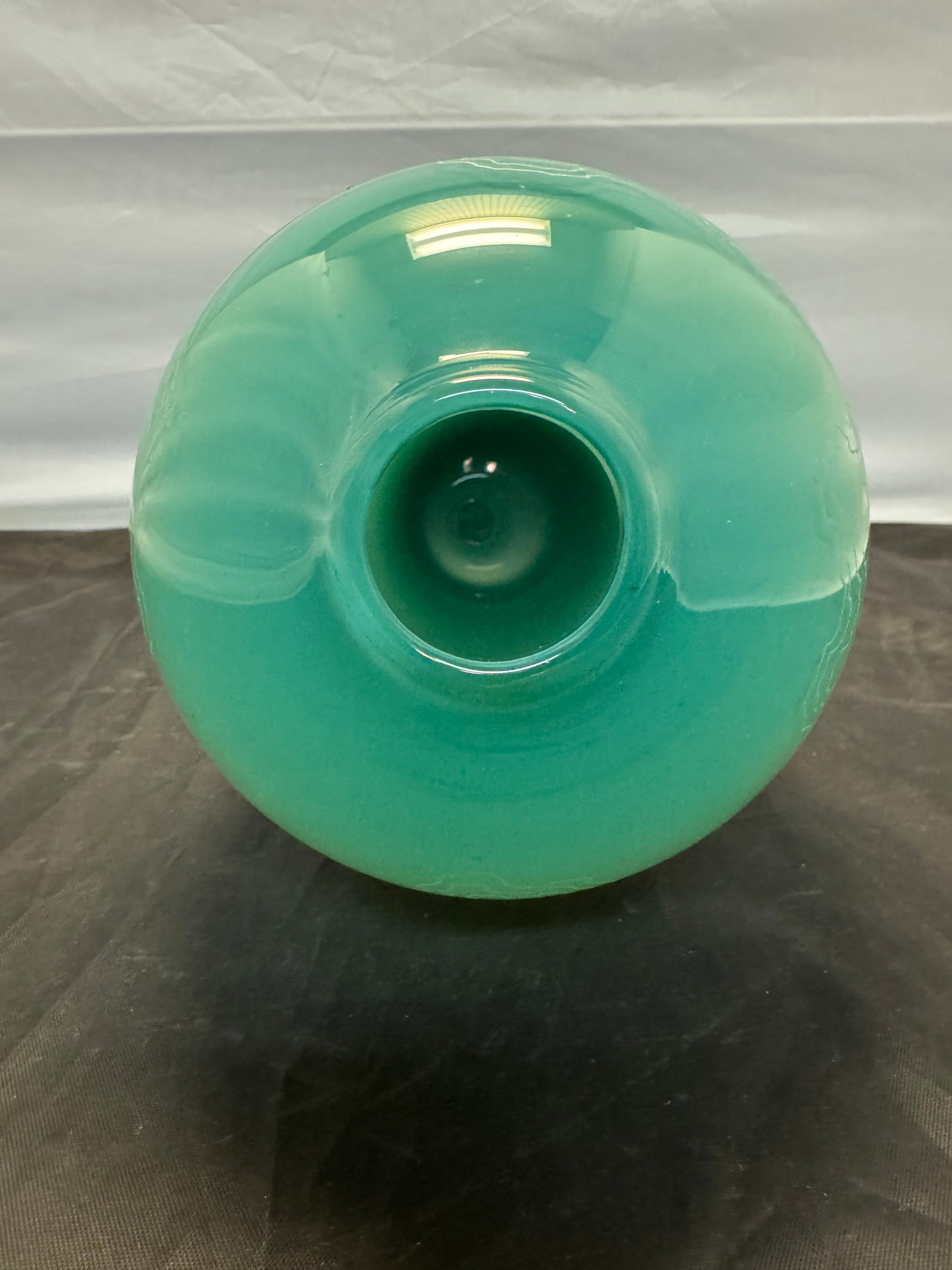 Vintage Mid Century Style Art Glass 10" Vase Emerald Seafoam Ombre Etched Swirls - 3