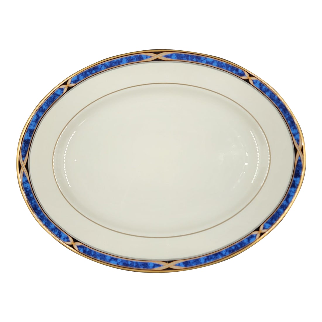 Vintage Lenox Mountain View Fine Bone China Oval Serving Platter With 24k Gold Trim: This is a vintage Lenox American Home Collection oval serving platter in pristine condition. The design is from the Mountain View collection. This pattern features a white body, blue marble/scrolling