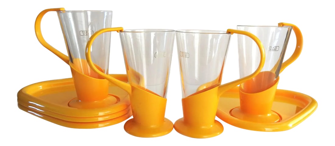 1970s Retro Picnic Plastic & Glass Snack Set for 4 People- 8 Pieces: Stylish retro 1970s outdoor party or picnic snack set for 4. Plastic plates and glass holders, real glass glasses. Made in Japan by Twin Bird. Glass holders are removable. Excellent condition. Each