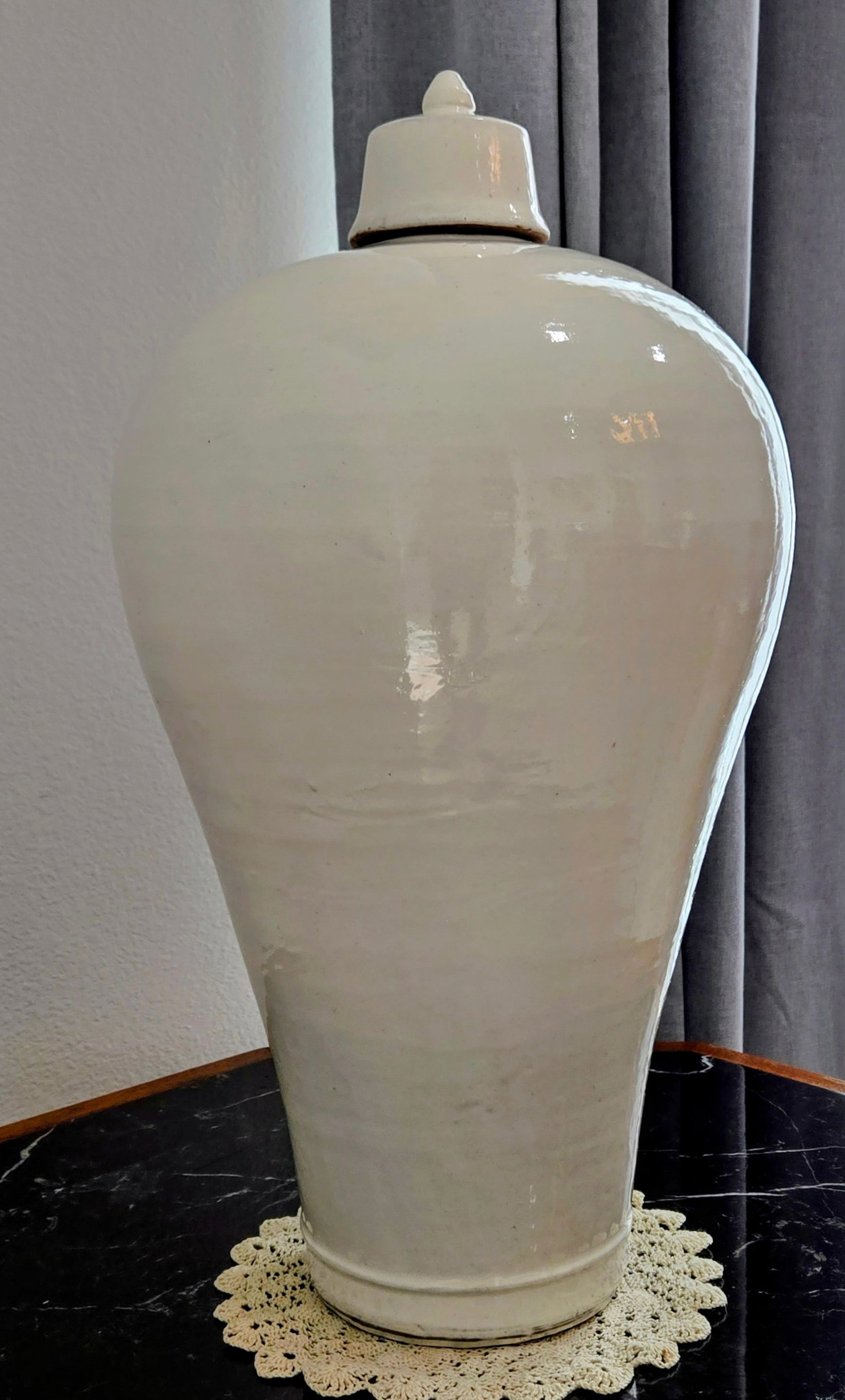Late 20th Century White Glazed Meiping-Form Lidded Studio Pottery Vase, Oversized - 3