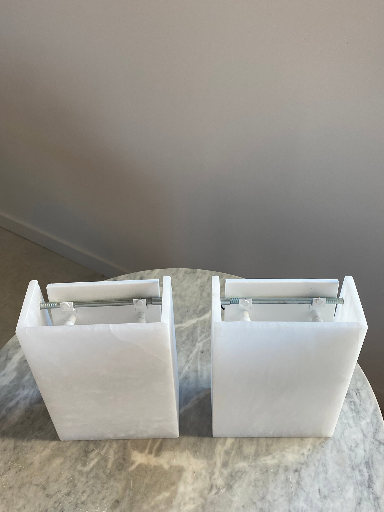 Alabaster Minimalist Sconces, a Pair (Spain), Rectangular Stone - 8
