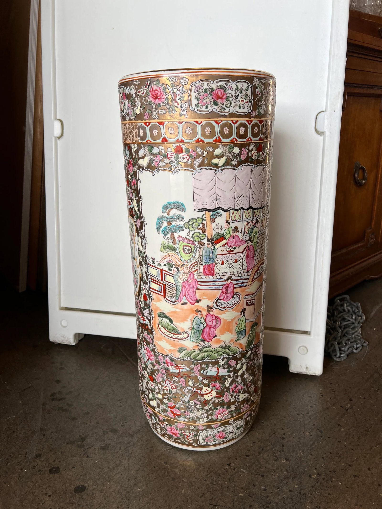 Mid Century Asian Umbrella/Cane Stand With Gold Accents Rose Medallion Style - 6
