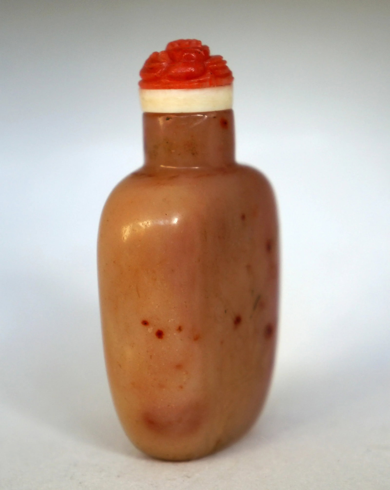 Vintage Apricoat Agate Snuff Bottle With Carving of Plum Blossoms and Bamboo - 3