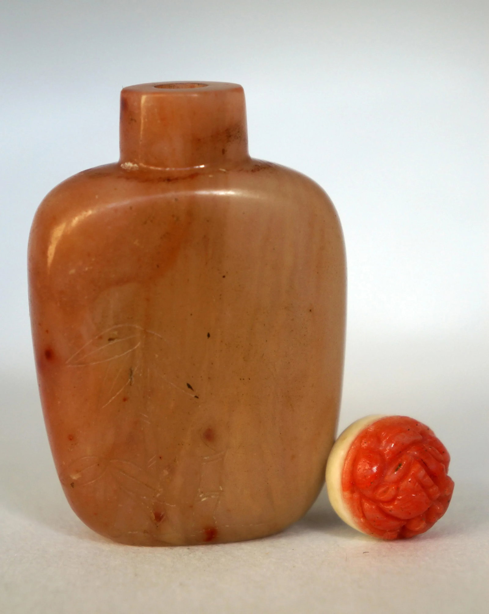Vintage Apricoat Agate Snuff Bottle With Carving of Plum Blossoms and Bamboo - 6
