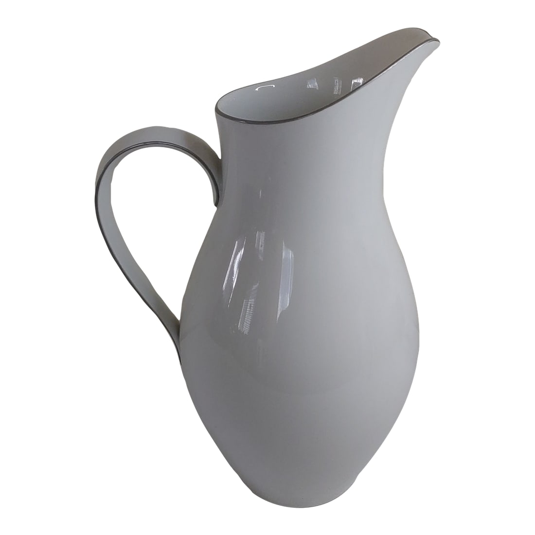 1930s Kpm Trude Petri-Raben Bauhaus Urbino Pitcher: KPM was know for producing porcelain adorned with old fashioned flowers. The market changed and Trude Petri-Raben (1906-1998) was hired by KPM (Konigliche Porzellan-Manufactur) to modernize their