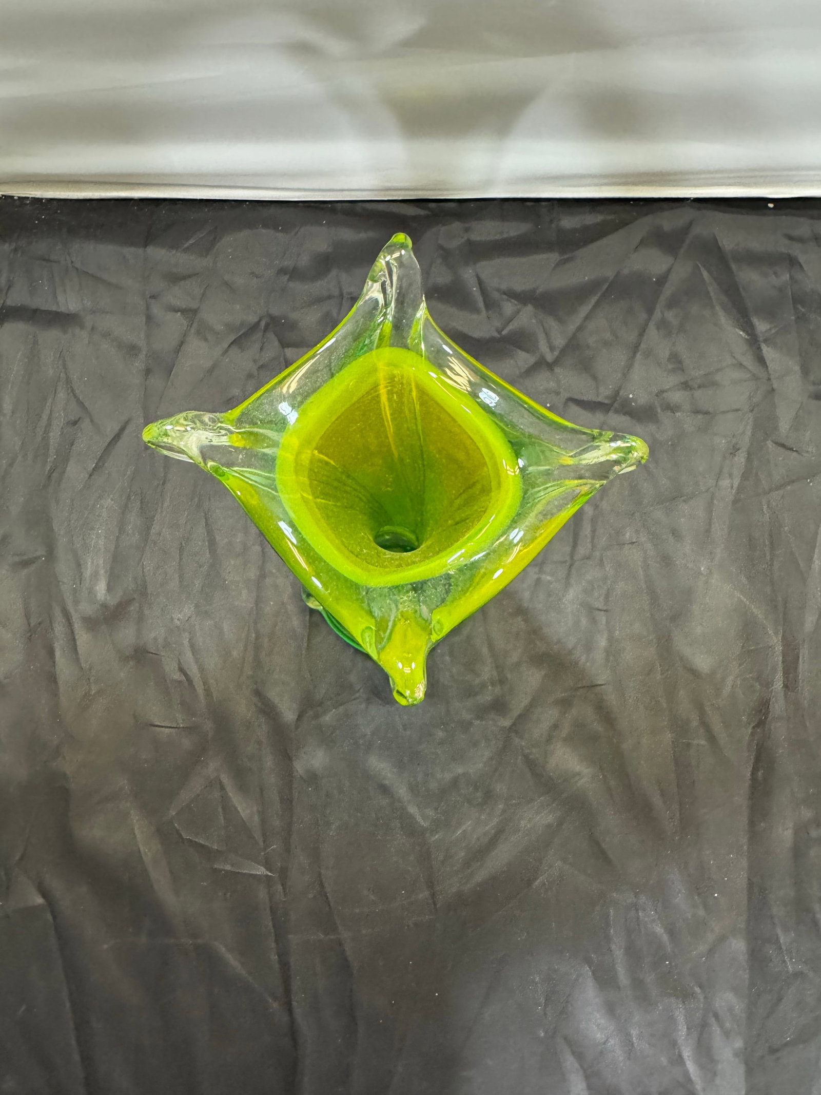 VTG MCM Green Stretch 4 Finger Swung Art Glass Vase Hand Blown Sommerso 1960s - 2