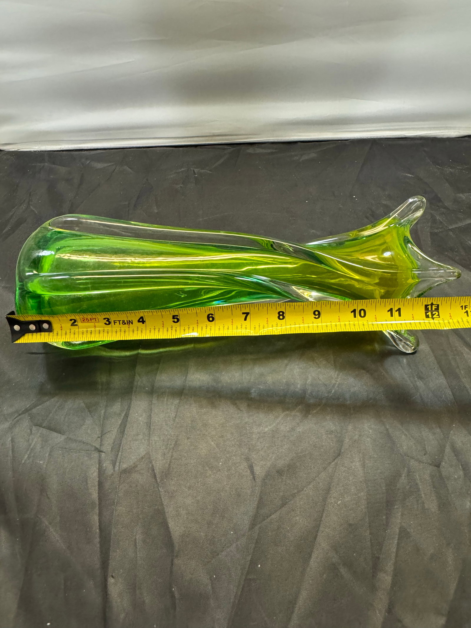 VTG MCM Green Stretch 4 Finger Swung Art Glass Vase Hand Blown Sommerso 1960s - 8