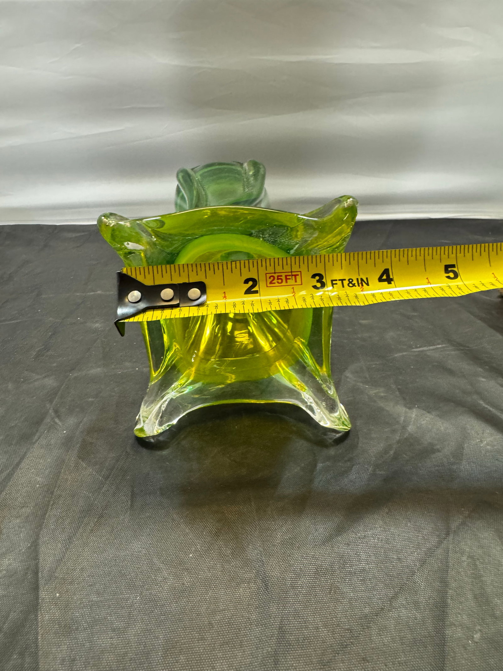 VTG MCM Green Stretch 4 Finger Swung Art Glass Vase Hand Blown Sommerso 1960s - 9