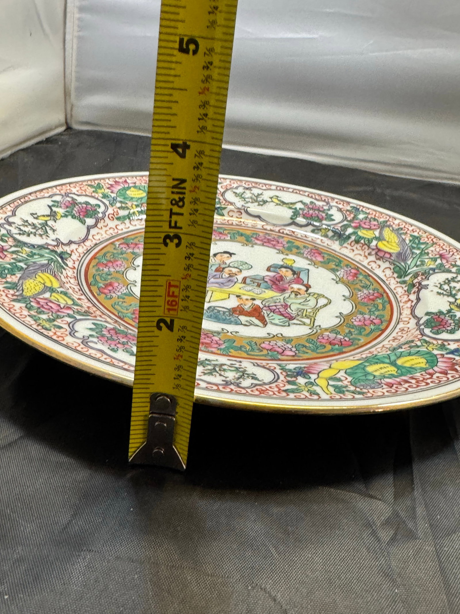 Set of 2 Chinese Famille Rose Porcelain Plates 10" Hand Painted Geisha VTG Gold - 11