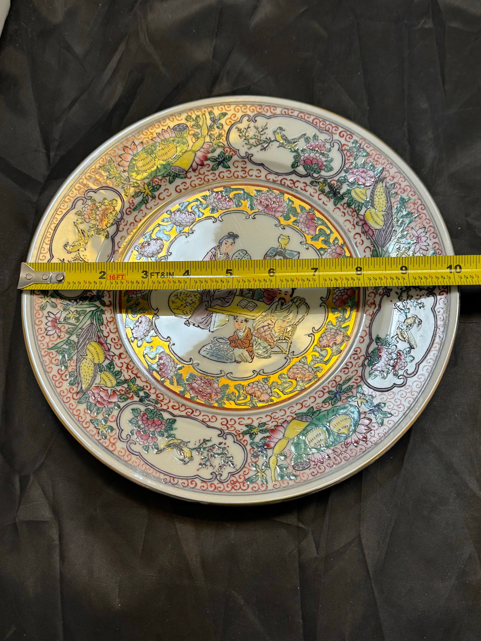 Set of 2 Chinese Famille Rose Porcelain Plates 10" Hand Painted Geisha VTG Gold - 12