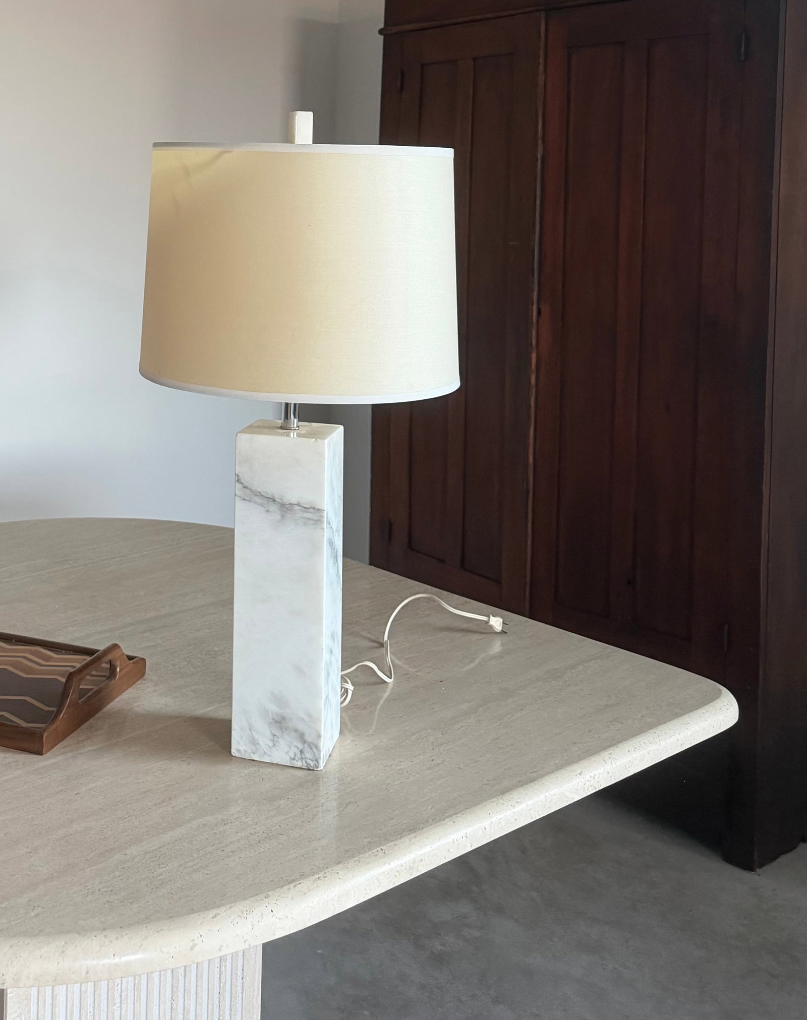 Minimalist White Marble Plinth Table Lamp Knoll-Style (After Nessen) - 10