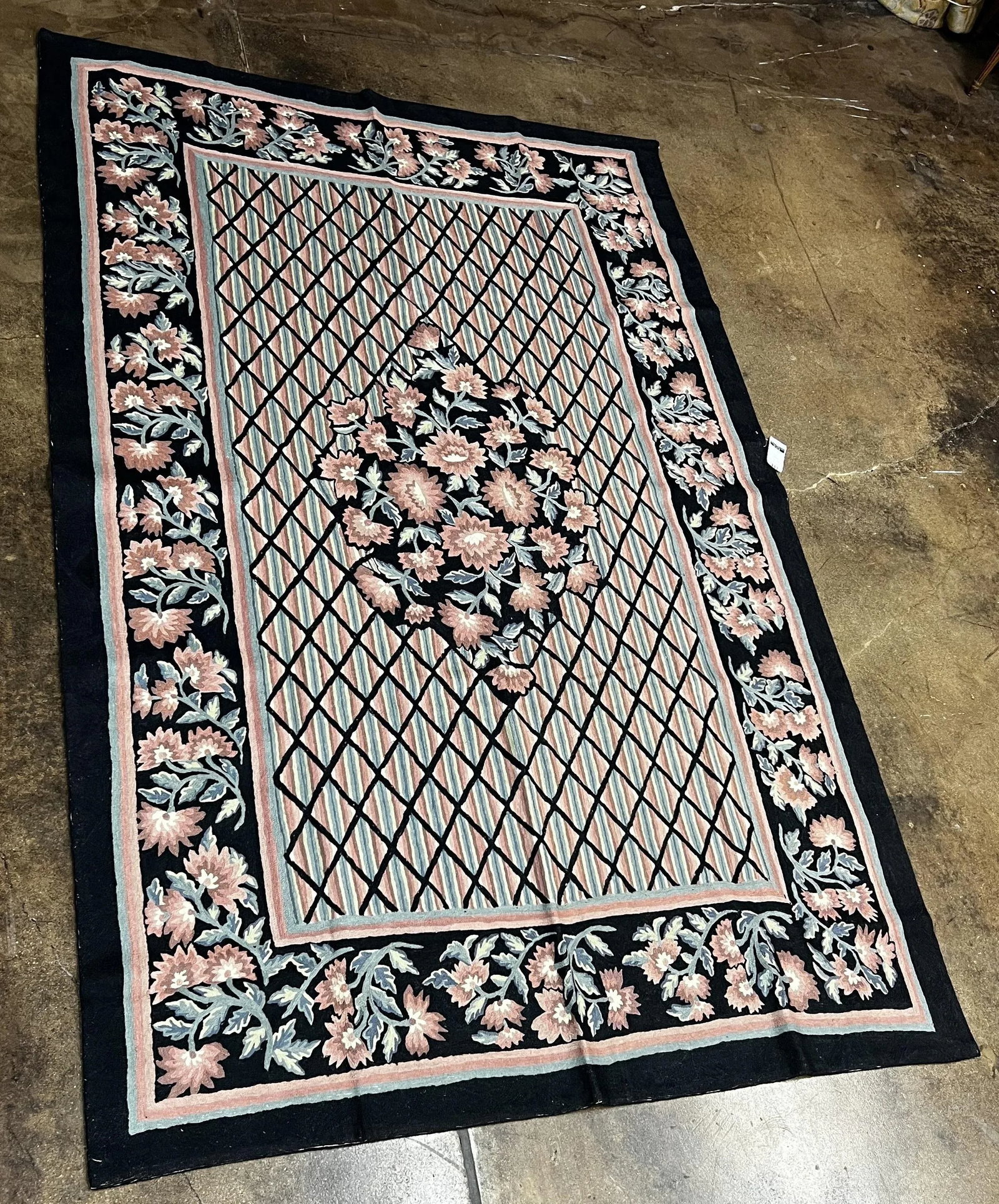Handwoven Chainstitch Style Rug 5'6" X 8'6" - 11
