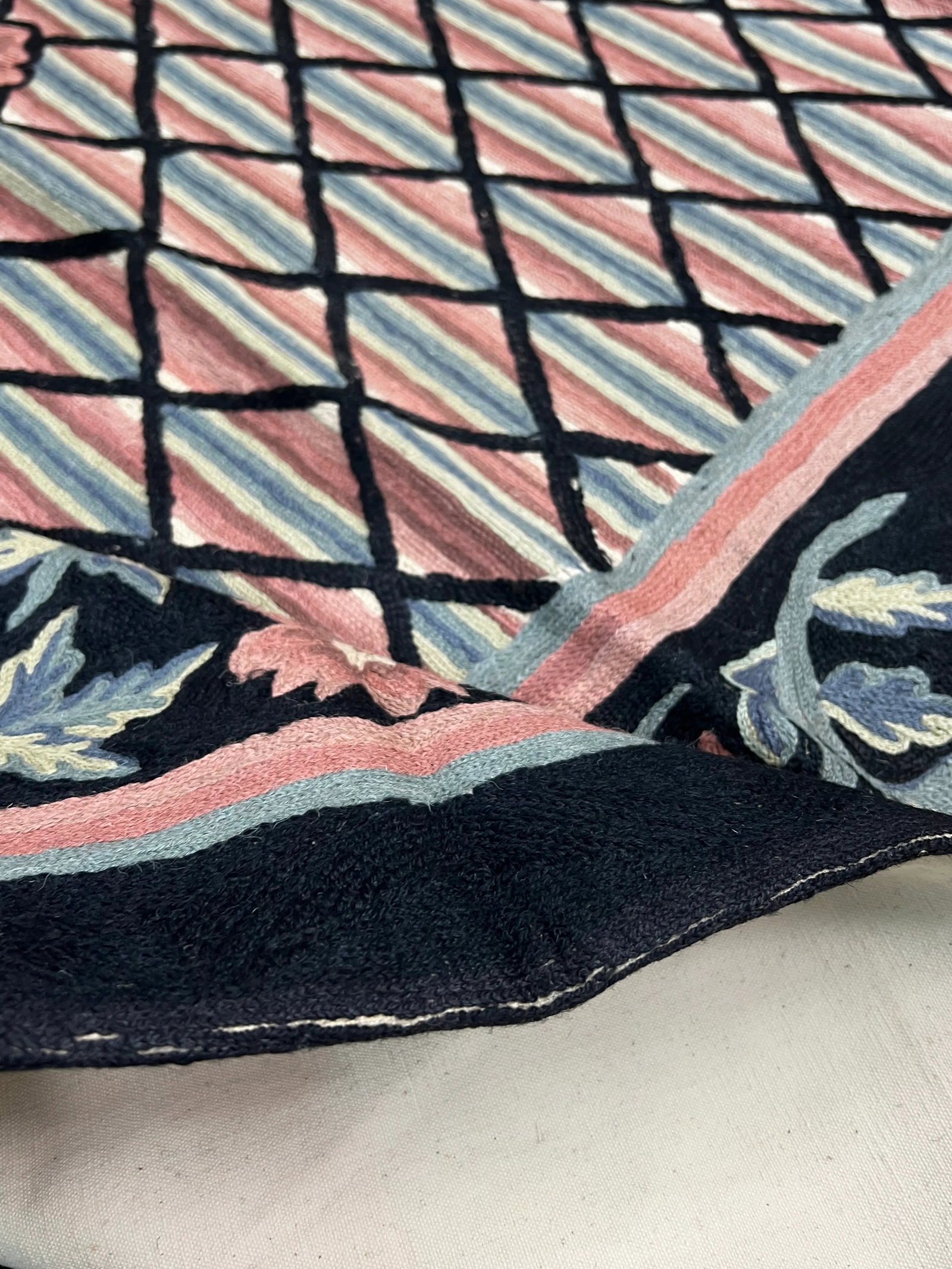 Handwoven Chainstitch Style Rug 5'6" X 8'6" - 9