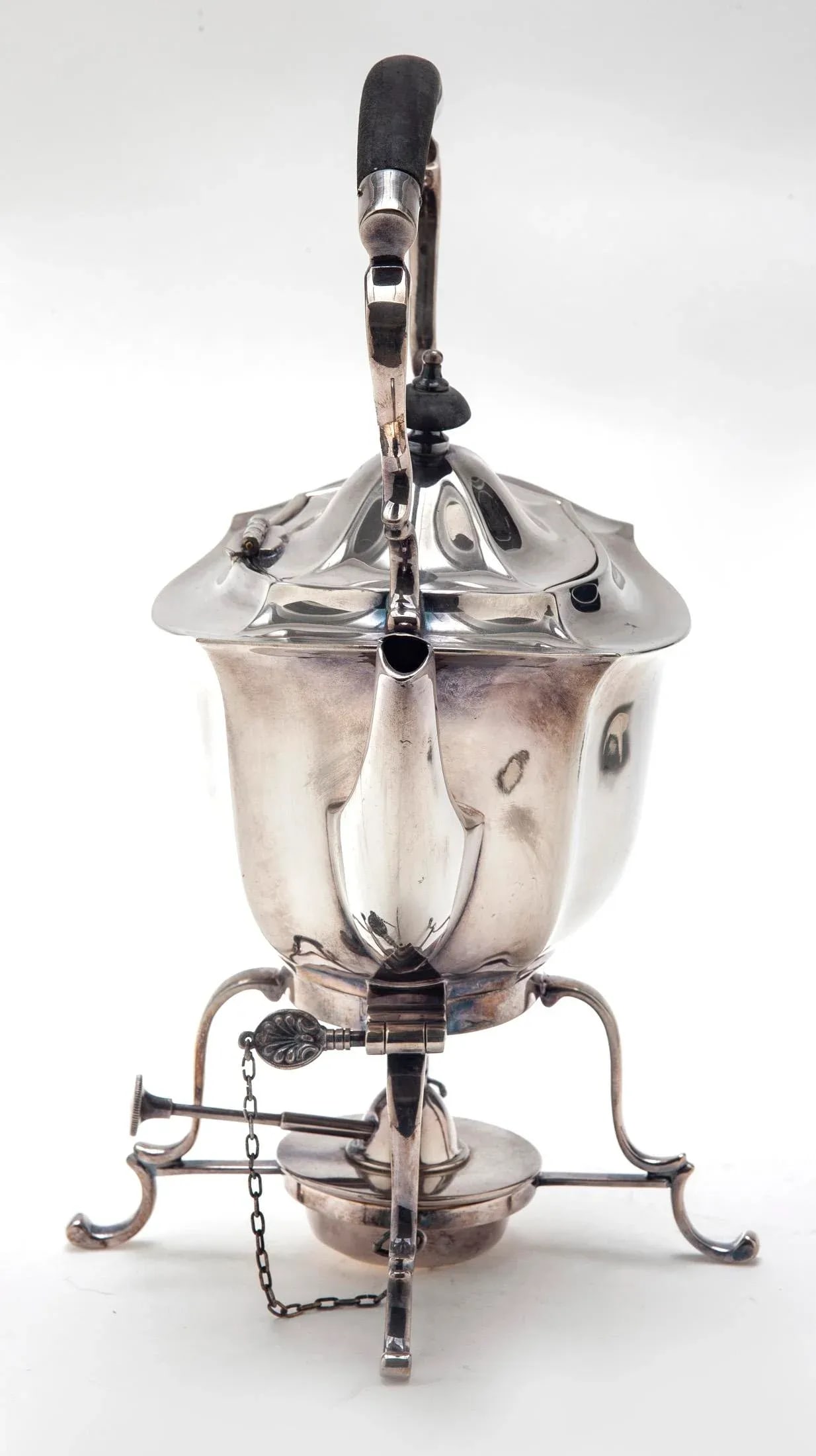 Early 20th Century Silverplate Sheffield English Tea Pot & Warmer - 8